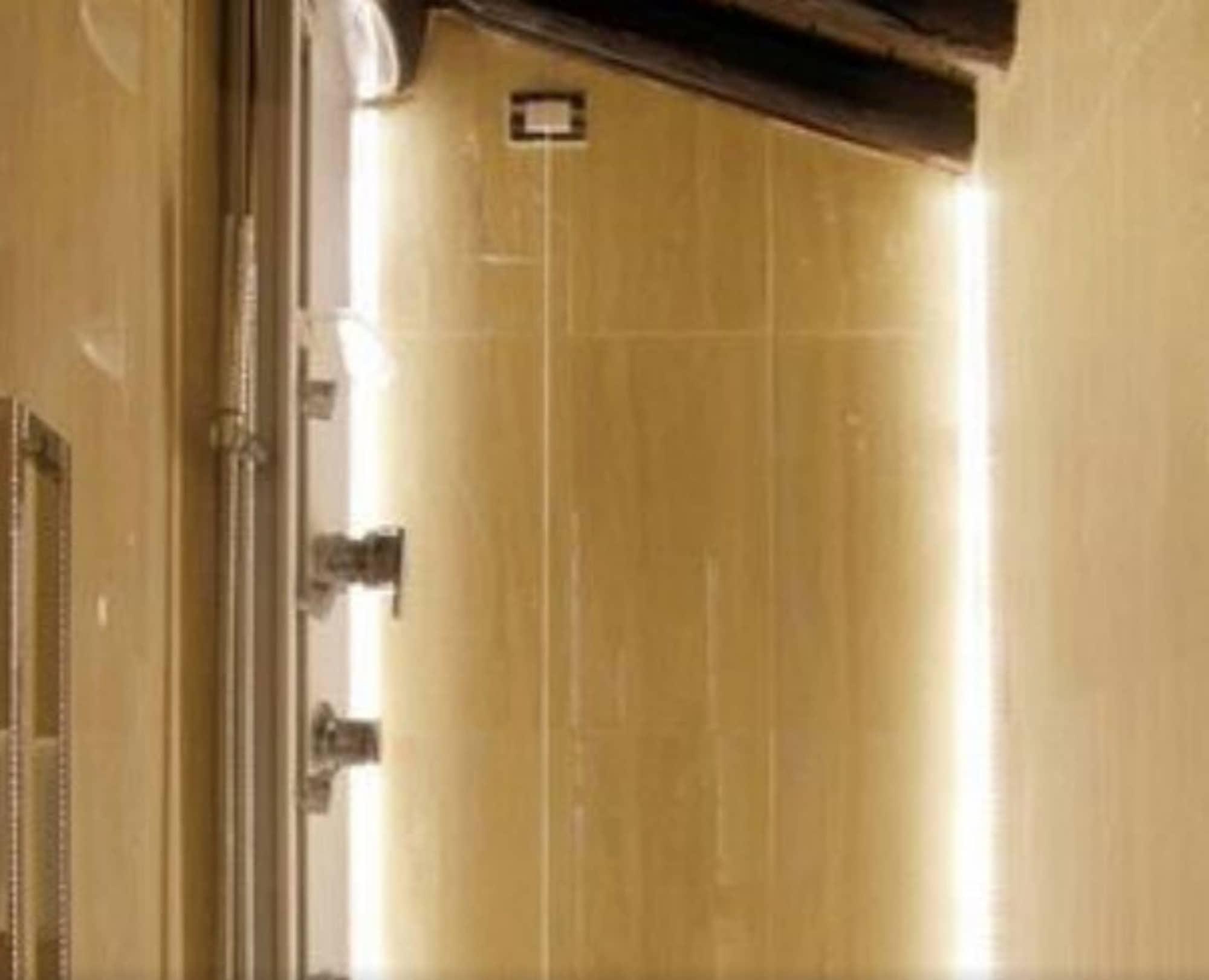 Hotel Albergo Santa Chiara Róma Kültér fotó