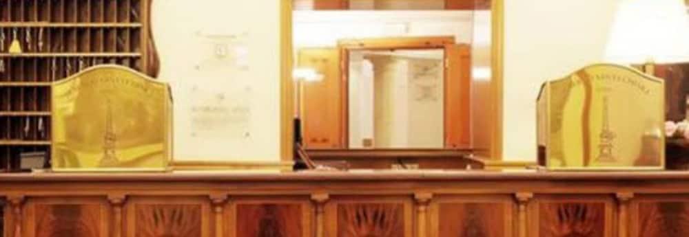 Hotel Albergo Santa Chiara Róma Kültér fotó