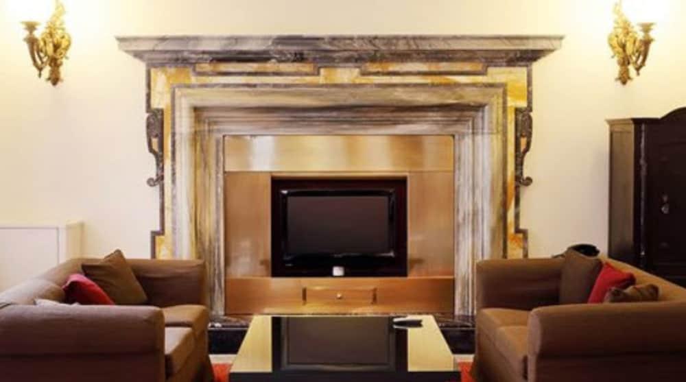 Hotel Albergo Santa Chiara Róma Kültér fotó