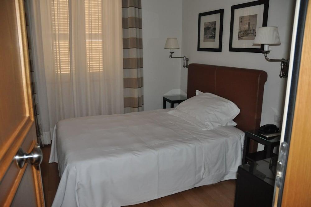 Hotel Albergo Santa Chiara Róma Kültér fotó