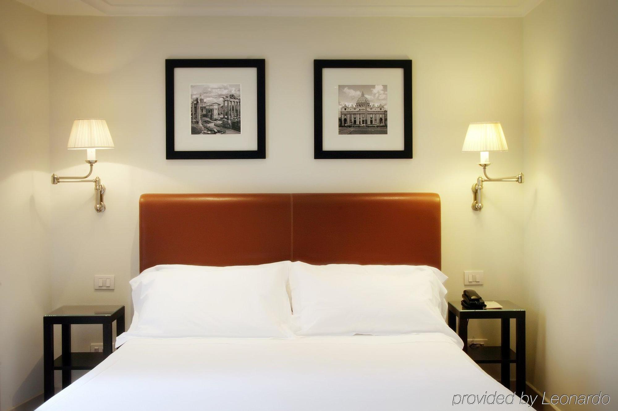 Hotel Albergo Santa Chiara Róma Szoba fotó