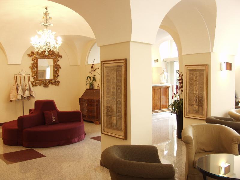 Hotel Albergo Santa Chiara Róma Beltér fotó